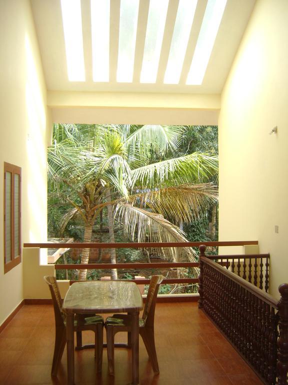 Hotel Ivory Coaste à Kannur Extérieur photo