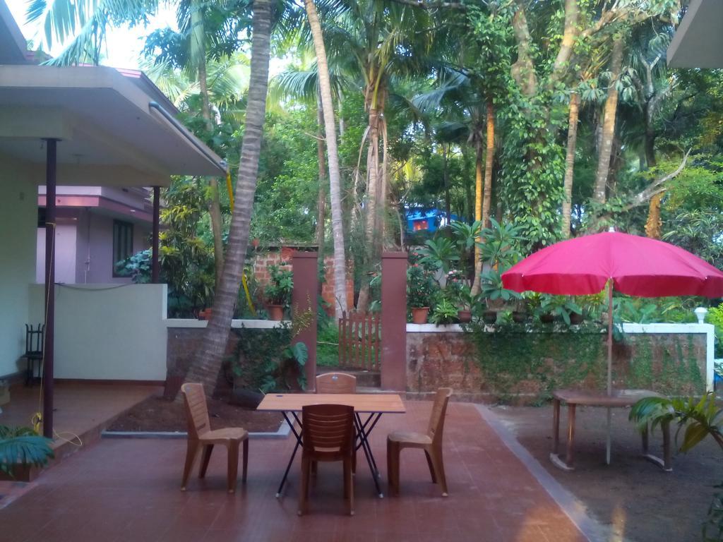 Hotel Ivory Coaste à Kannur Extérieur photo