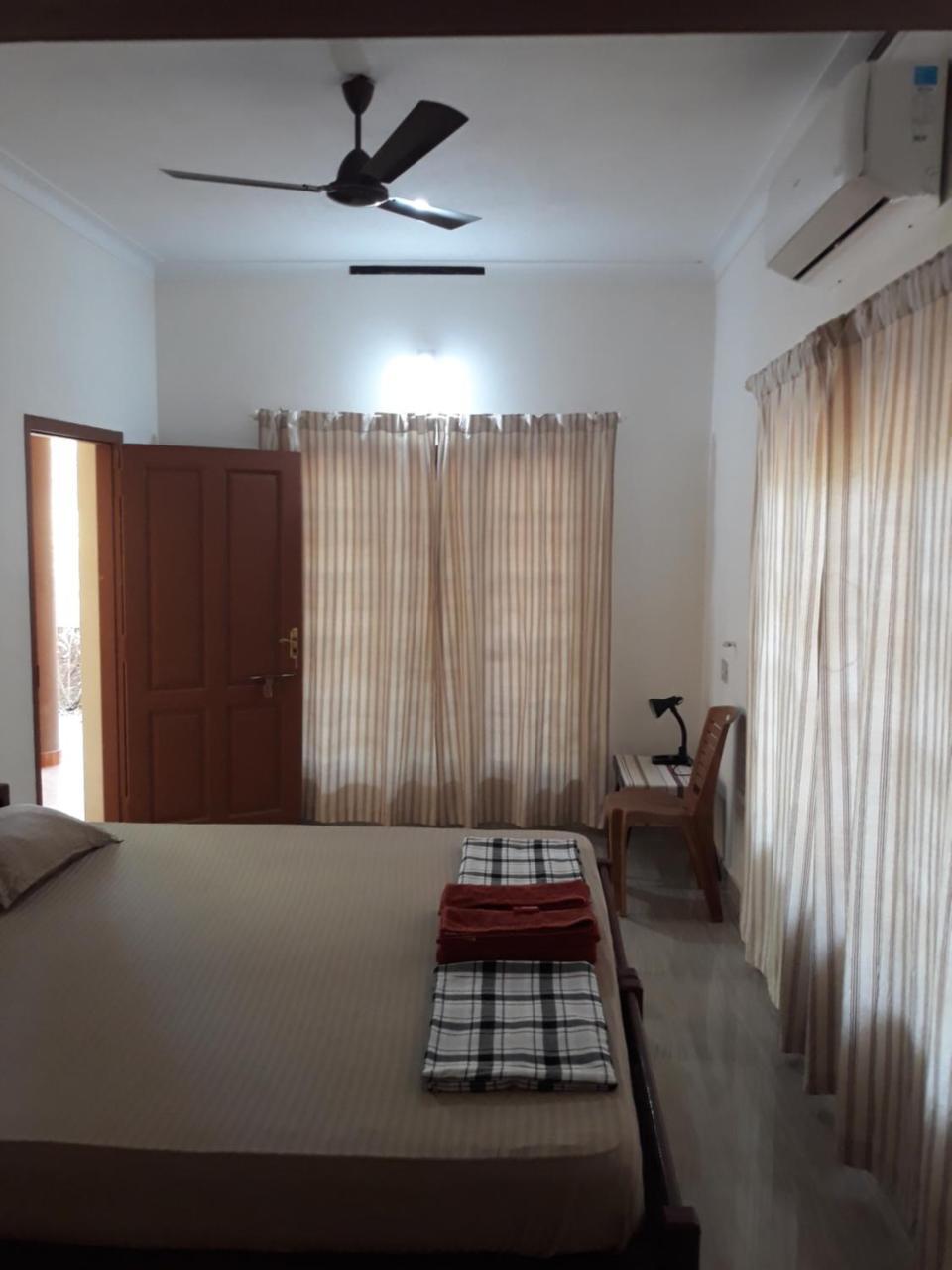 Hotel Ivory Coaste à Kannur Extérieur photo